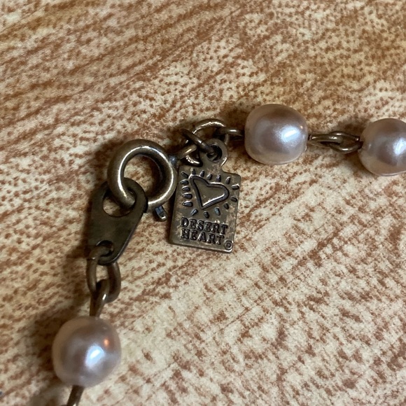 Desert Heart Necklace - Picture 5 of 6